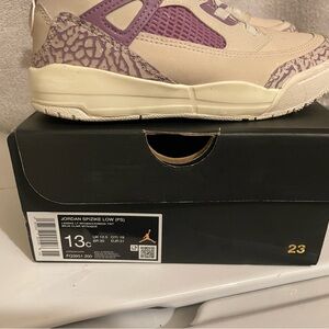 Jordan Spizike Low Sneakers - Cream and Purple